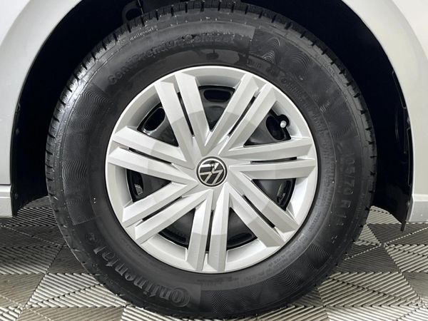 2025-Volkswagen-Polo-10-TSI image:5