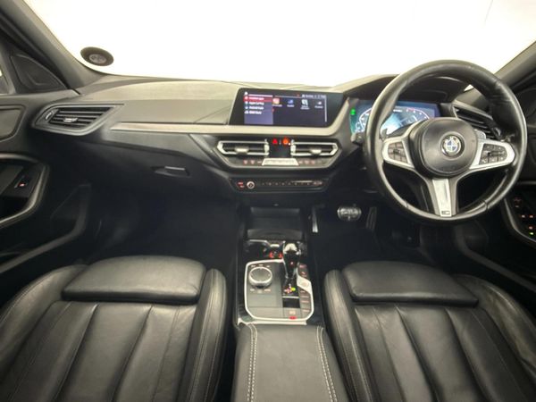 2022-BMW-1-Series-M135i-xDrive image:1