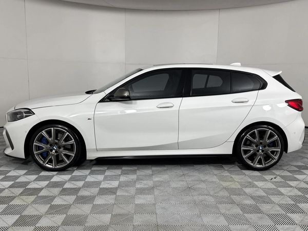 2022-BMW-1-Series-M135i-xDrive image:19