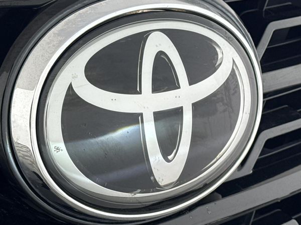 2021-Toyota-Fortuner-28-GD-6-VX-Auto image:11