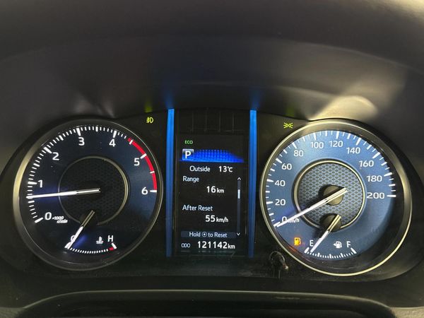 2021-Toyota-Fortuner-28-GD-6-VX-Auto image:2