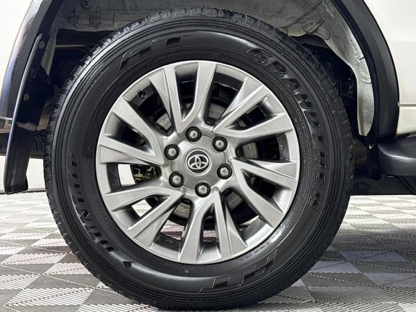 2021-Toyota-Fortuner-28-GD-6-VX-Auto image:7
