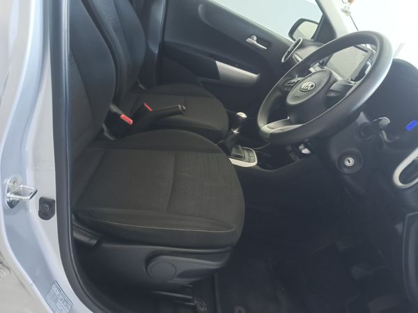 2021-Kia-Picanto-12-Street image:11