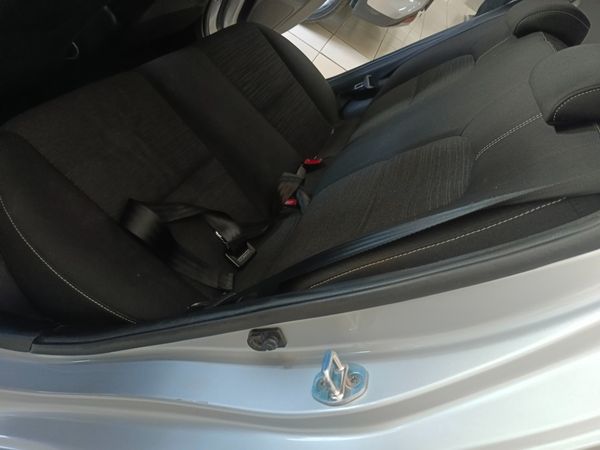 2021-Kia-Picanto-12-Street image:7
