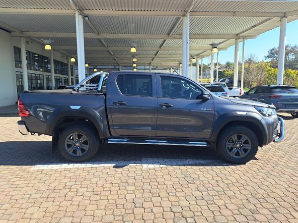 2022-Toyota-Hilux-24-GD-6-Raised-Body-Raider-Double-Cab image:2