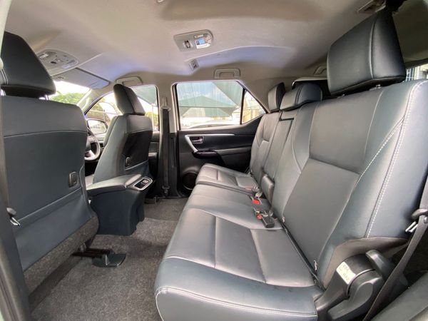 2025-Toyota-Fortuner-24-GD-6-RB-Auto image:9