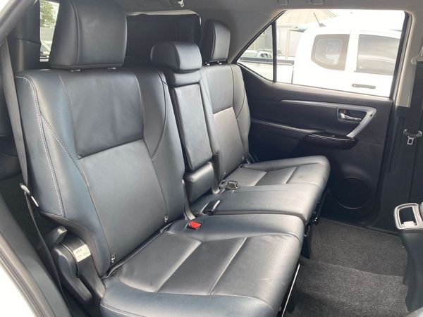 2025-Toyota-Fortuner-24-GD-6-RB-Auto image:11