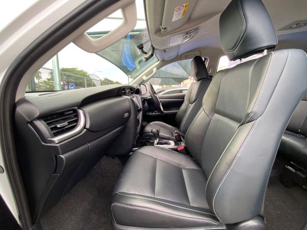 2025-Toyota-Fortuner-24-GD-6-RB-Auto image:12