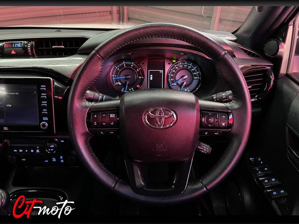 2022-Toyota-Hilux-28-GD-6-Raised-Body-Legend-4x4-Double-Cab image:14