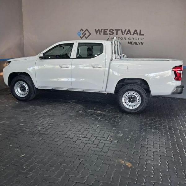 2026-Peugeot-Landtrek-19D-Active-Double-Cab-4x4 image:5