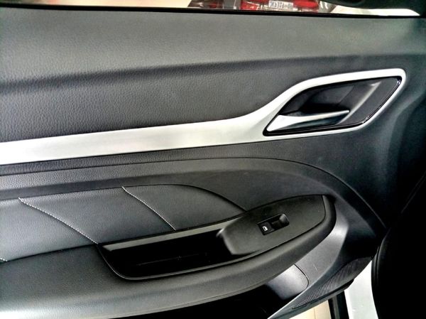 2026-MG-ZS-15-Delux-Auto image:26