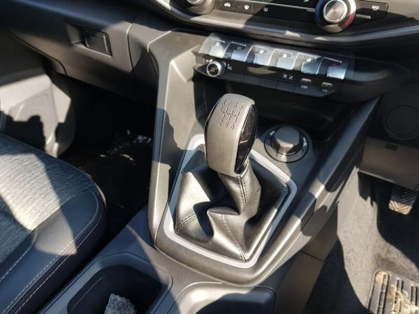 2026-Peugeot-Landtrek-19D-Active-Double-Cab-4x4 image:12