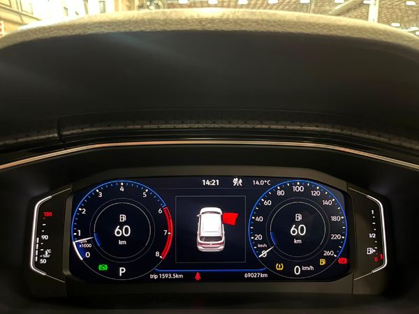 2021-Volkswagen-T-Cross-15-TSI-R-Line-Auto image:10