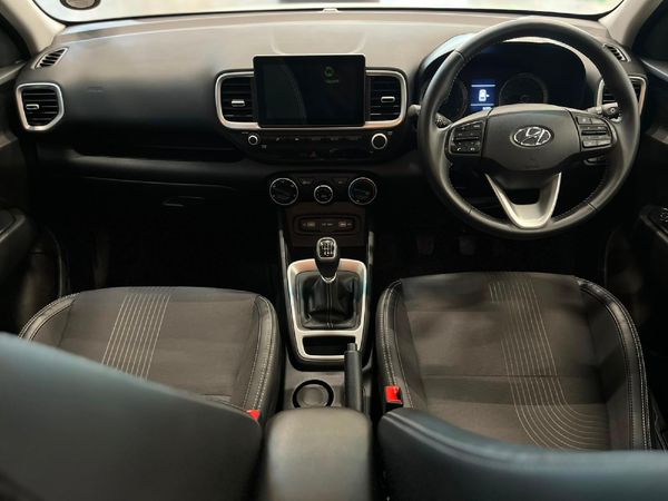 2022-Hyundai-Venue-10-TGDI-Fluid image:11