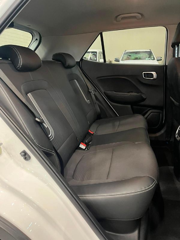 2022-Hyundai-Venue-10-TGDI-Fluid image:12