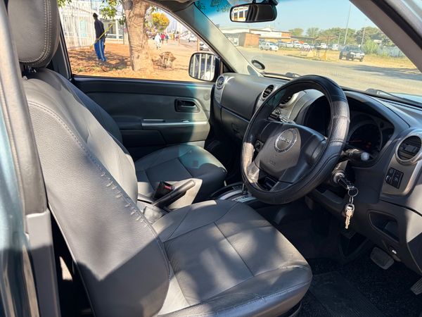2008-Isuzu-KB-300D-Teq-Double-Cab-4x4-LX-Auto image:8