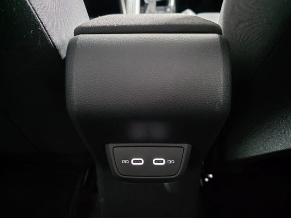 2025-Volkswagen-Polo-10-TSI-Life-Auto-DSG image:18