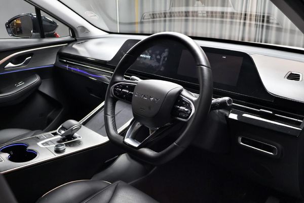2023-Omoda-C5-15T-Luxury-S image:10
