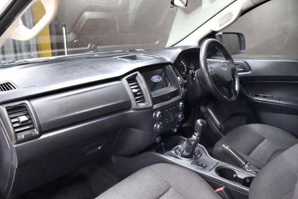 2021-Ford-Ranger-22-TDCi-XL-Double-Cab image:10