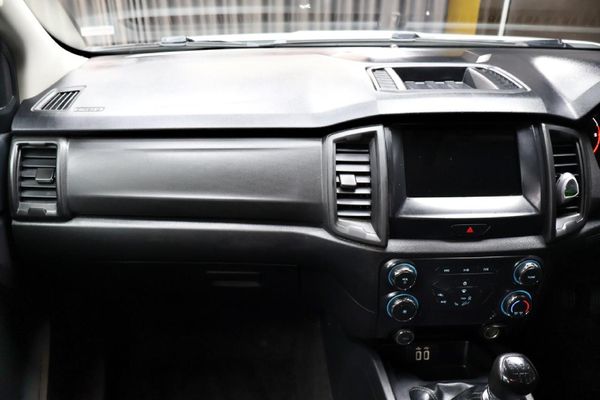 2021-Ford-Ranger-22-TDCi-XL-Double-Cab image:11