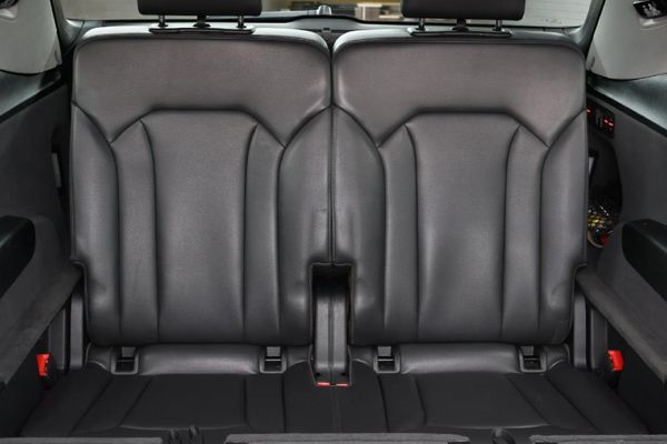 2019-Audi-Q7-30-TDI-quattro-Auto-45-TDI image:18