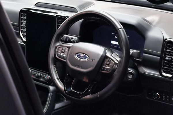 2025-Ford-Everest-30D-V6-Platinum-AWD-Auto image:10