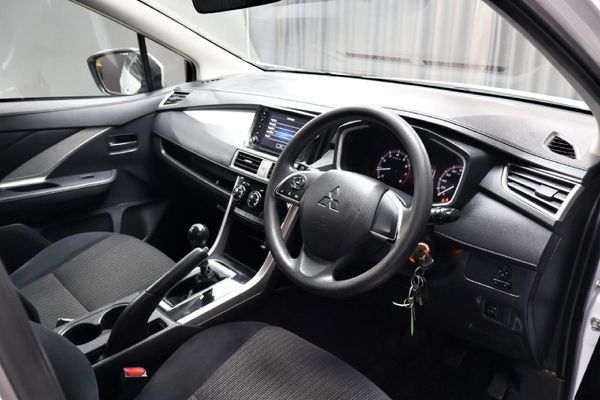 2023-Mitsubishi-Xpander-15 image:7