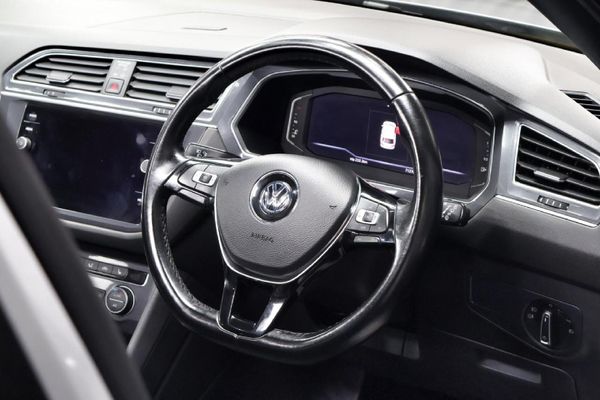 2021-Volkswagen-Tiguan-14-TSI-R-Line-DSG-Auto-110kW image:10