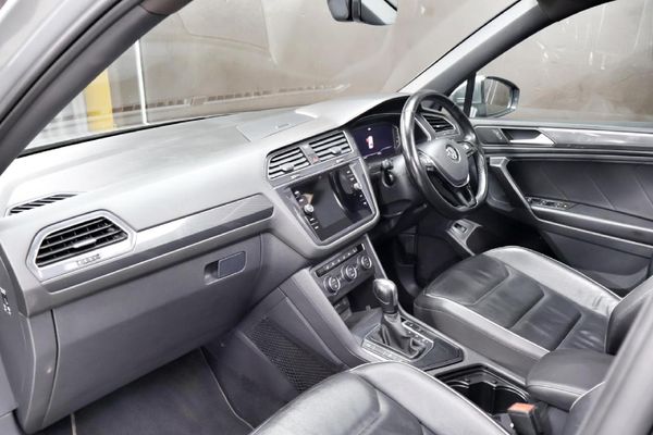 2021-Volkswagen-Tiguan-14-TSI-R-Line-DSG-Auto-110kW image:11