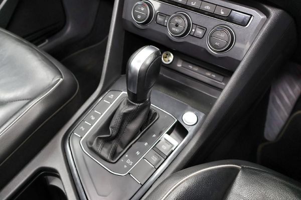 2021-Volkswagen-Tiguan-14-TSI-R-Line-DSG-Auto-110kW image:15