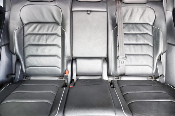 2021-Volkswagen-Tiguan-14-TSI-R-Line-DSG-Auto-110kW image:17