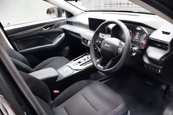 2026-Haval-Jolion-15T-City-Plus-DCT image:9