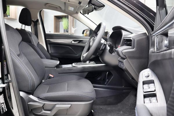 2026-Haval-Jolion-15T-City-Plus-DCT image:12