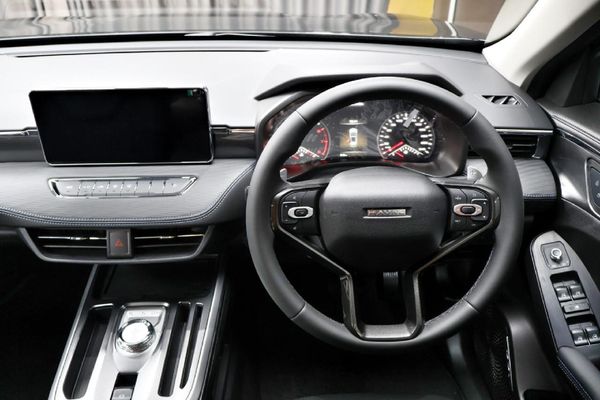 2026-Haval-Jolion-15T-City-Plus-DCT image:6