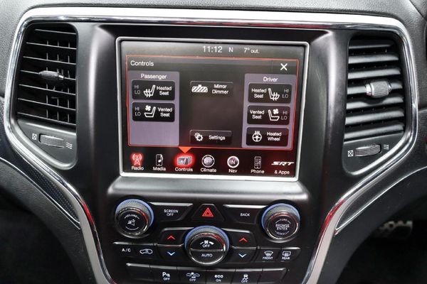 2015-Jeep-Grand-Cherokee-64-SRT image:15