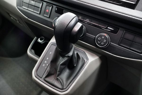 2024-Volkswagen-Kombi-T61-20-TDI-110kW-Auto-Trendline image:17