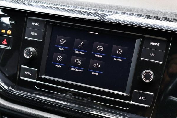 2022-Volkswagen-Polo-10-TSI-Life-Auto-DSG image:17