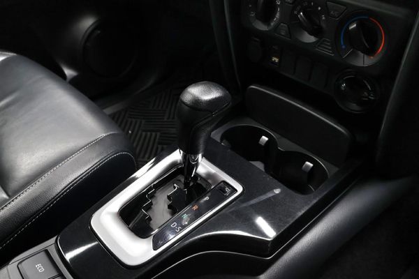 2022-Toyota-Fortuner-24-GD-6-4x4-Auto image:17