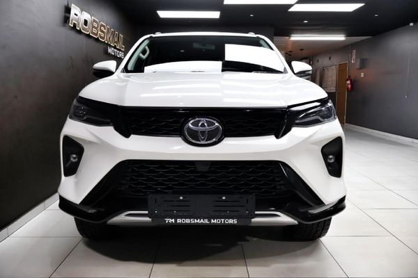 2022-Toyota-Fortuner-24-GD-6-4x4-Auto image:25