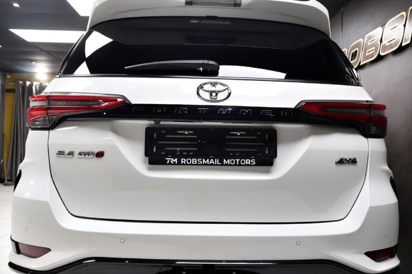 2022-Toyota-Fortuner-24-GD-6-4x4-Auto image:5