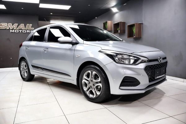 2020-Hyundai-i20-12-Fluid image:1