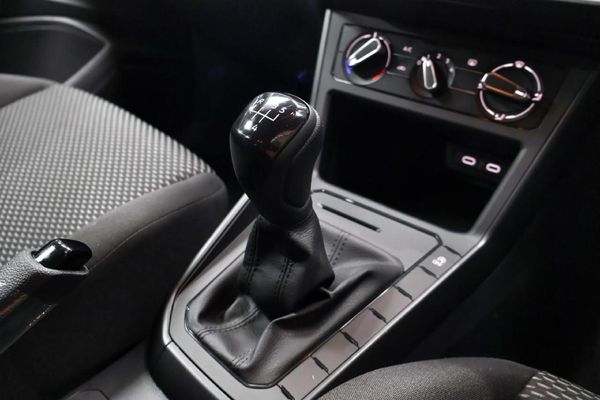 2026-Volkswagen-Polo-10-TSI image:17