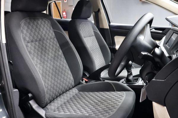 2024-Volkswagen-Polo-Classic-16-Life image:10