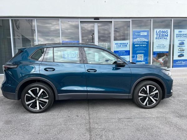 2025-Volkswagen-Tiguan-20TDI-Life-4Motion image:2