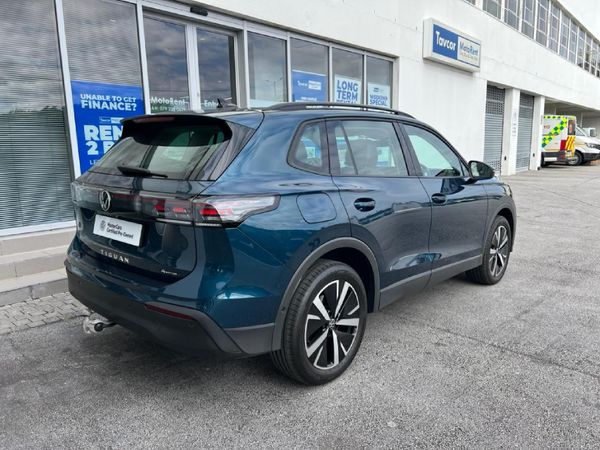 2025-Volkswagen-Tiguan-20TDI-Life-4Motion image:4