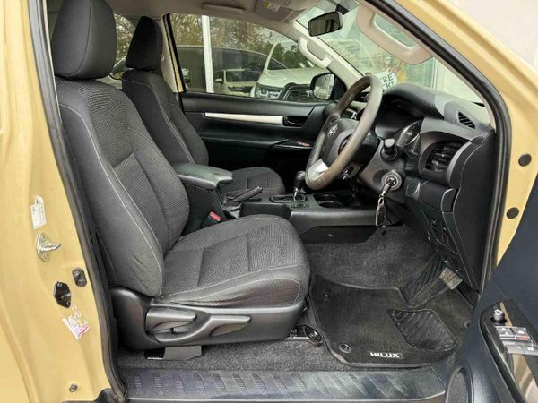 2022-Toyota-Hilux-24-GD-6-Raised-Body-Raider-Auto-Extended-Cab image:7