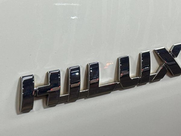 2021-Toyota-Hilux-24-GD-6-Raised-Body-Raider-Double-Cab image:9