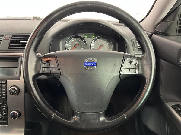 2009-Volvo-S40-T5-Auto image:12