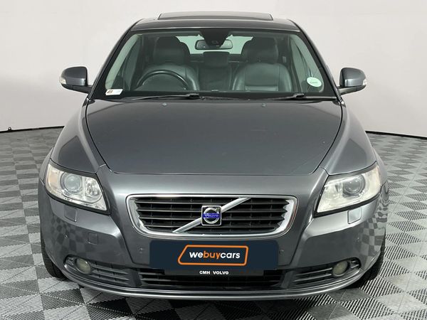 2009-Volvo-S40-T5-Auto image:16