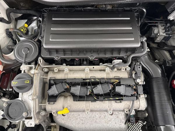 2019-Volkswagen-Polo-Vivo-14-Trendline-5-dr image:9